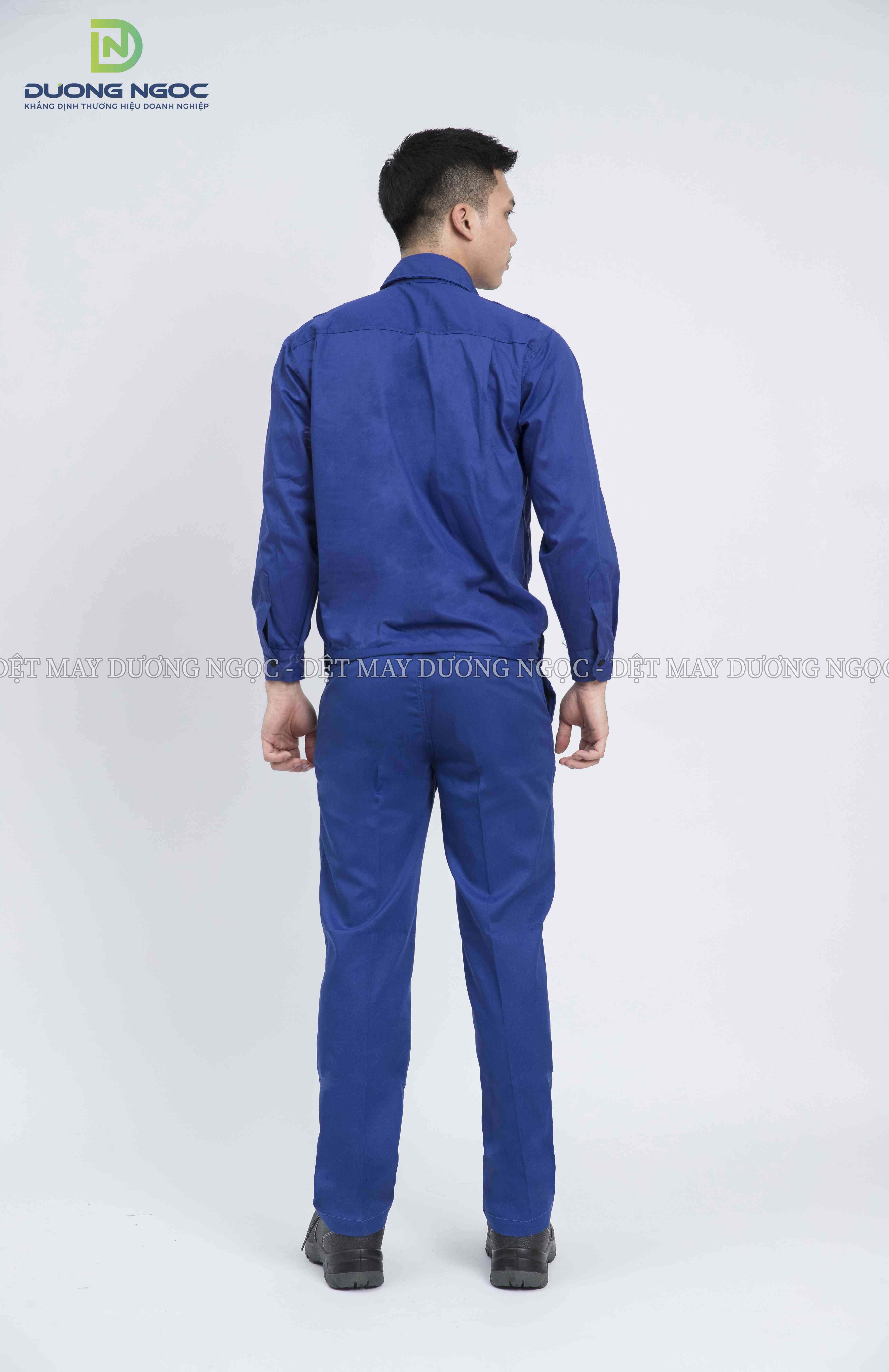 Ưu điểm của đồng phục công nhân màu xanh 